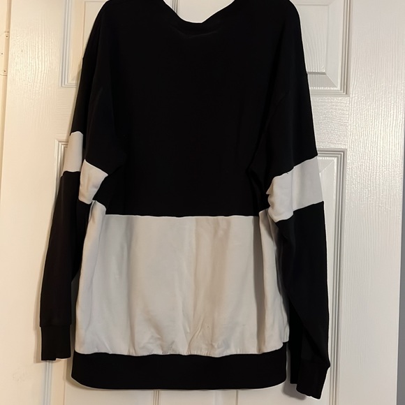 Pink Crewneck - Picture 4 of 4